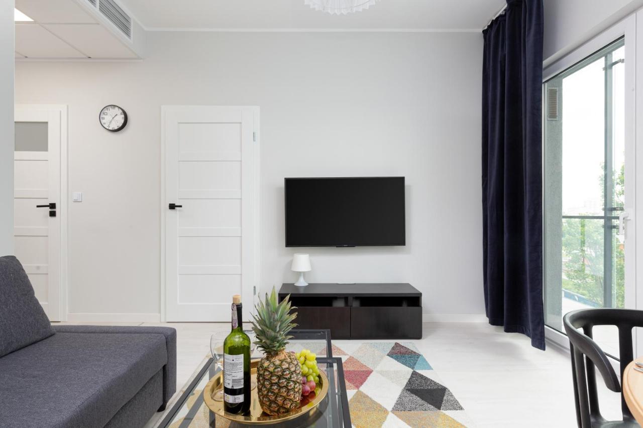 Business Center Apartments Warsaw Wola By Noclegi Renters Exterior foto